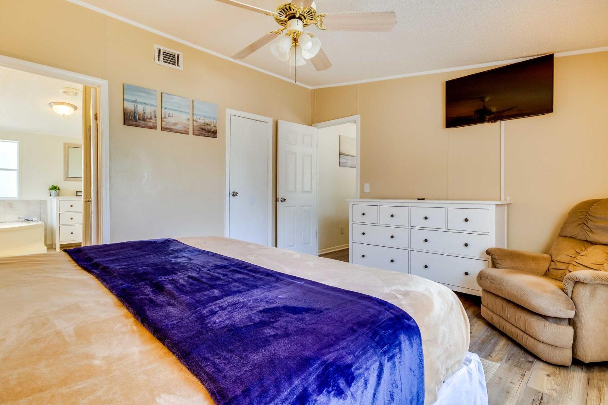 Stunning Pensacola Home, 8 Mi To Downtown! ภายนอก รูปภาพ